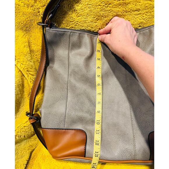 Kathy Ireland Large Bucket Style Hand Bag adjustable Shoulder Strap backpack - Picture 2 of 10